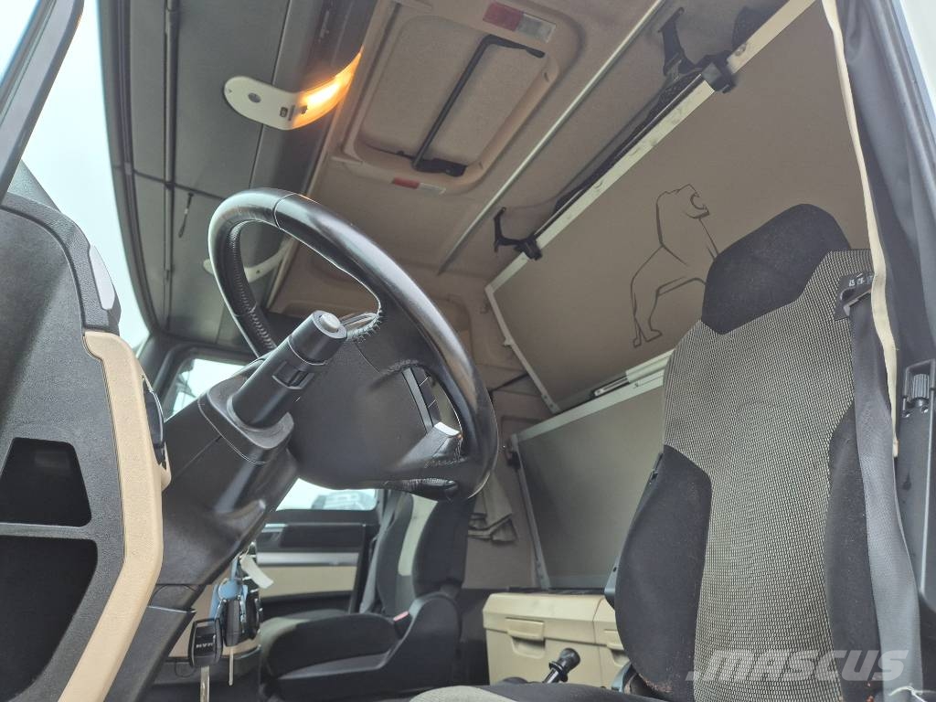 MAN TGX 18.460 4x2 Efficientline // retarder / ACC// Trækkere