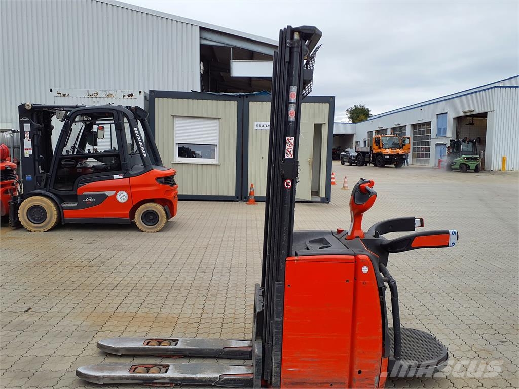Linde L14AP Samohybné vozíky