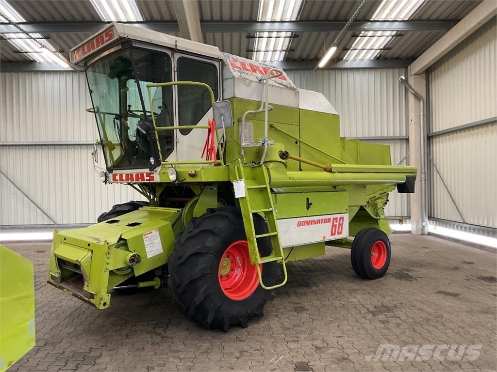 CLAAS Dominator 68 콤바인 수확기