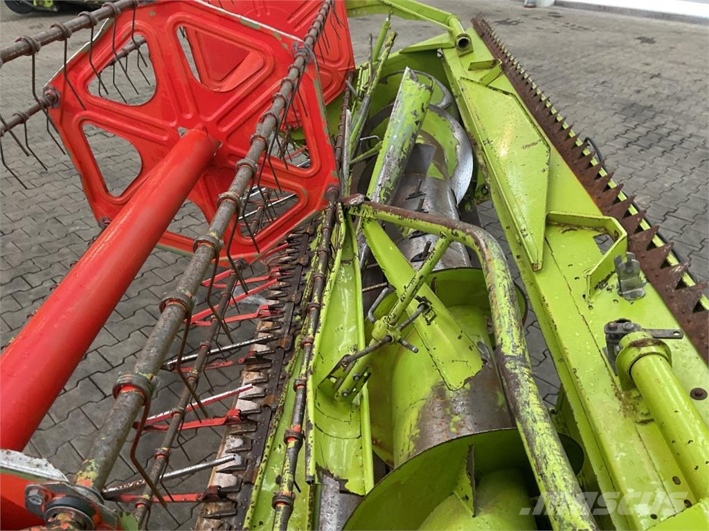 CLAAS Dominator 68 콤바인 수확기