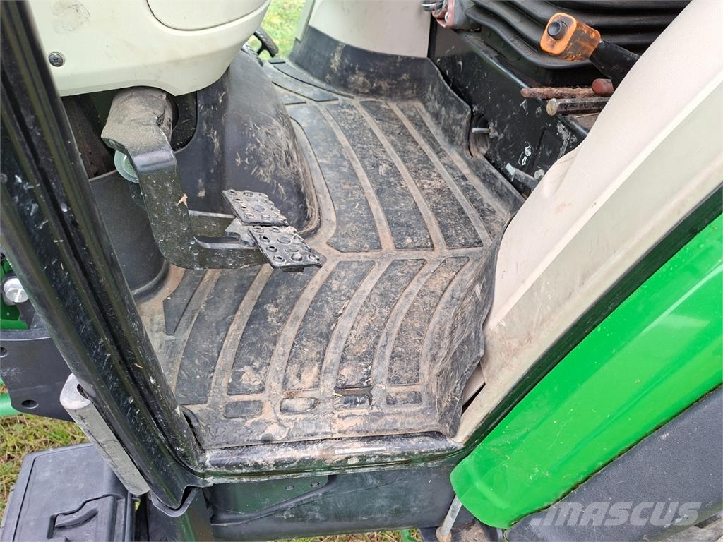 John Deere 3033R 4X4 + ŠÁLEK ANS-2800P Outro