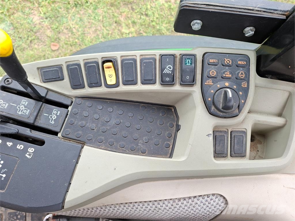 John Deere 3033R 4X4 + ŠÁLEK ANS-2800P Outro