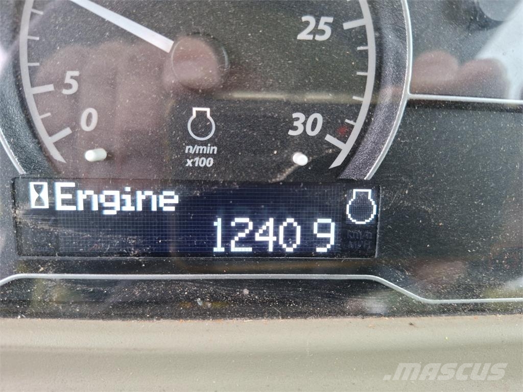 John Deere 3033R 4X4 + ŠÁLEK ANS-2800P Outro