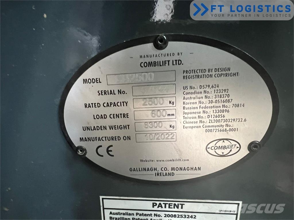 Combilift CB2500 | GAS | TRIPLEX 4900MM | FULL-CABIN | FREE- Four-way truck