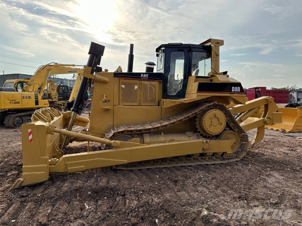 CAT D8R Buldožerji goseničarji