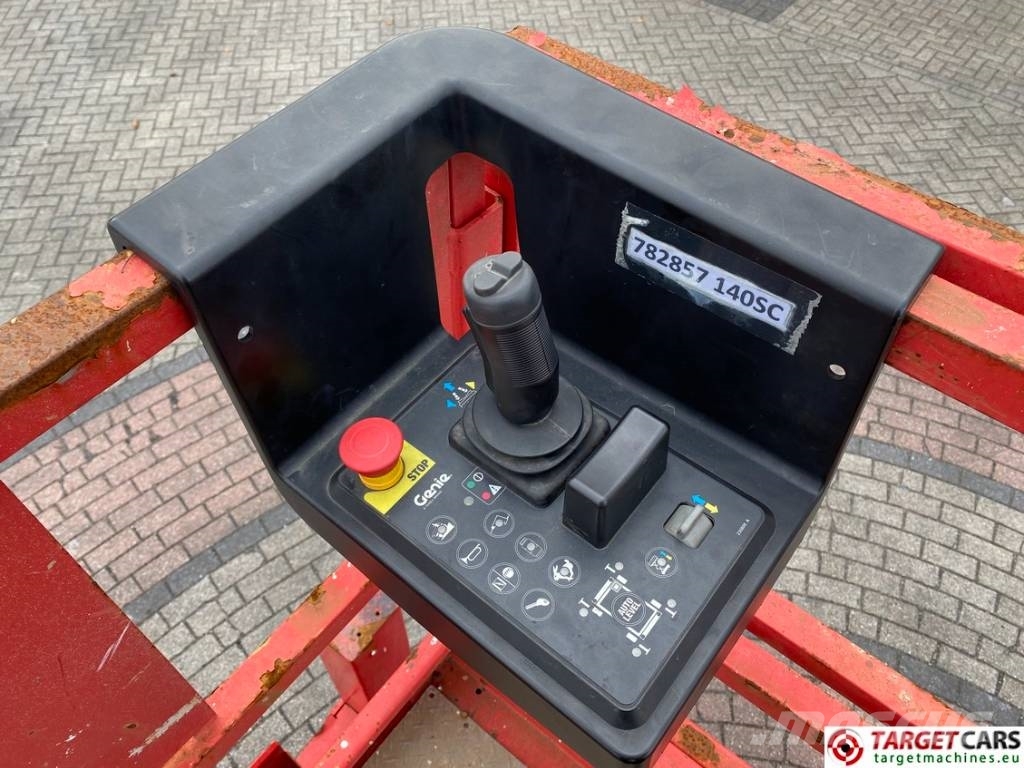 Manitou 140SC Diesel 4x4 Scissor Work Lift 1412cm Škaraste platforme