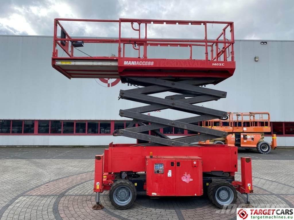 Manitou 140SC Diesel 4x4 Scissor Work Lift 1412cm Škaraste platforme