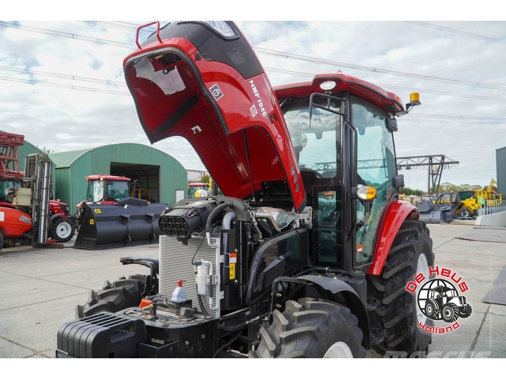 YTO NMF704C 트랙터
