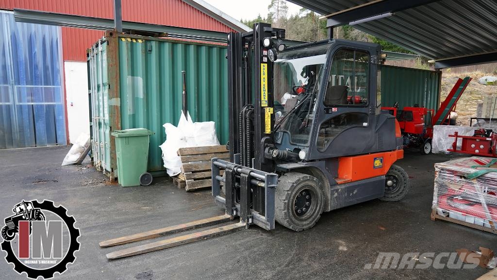 Toyota 7FBMF45 Eltruck شاحنات ذات رافعات شوكية تعمل بالكهرباء
