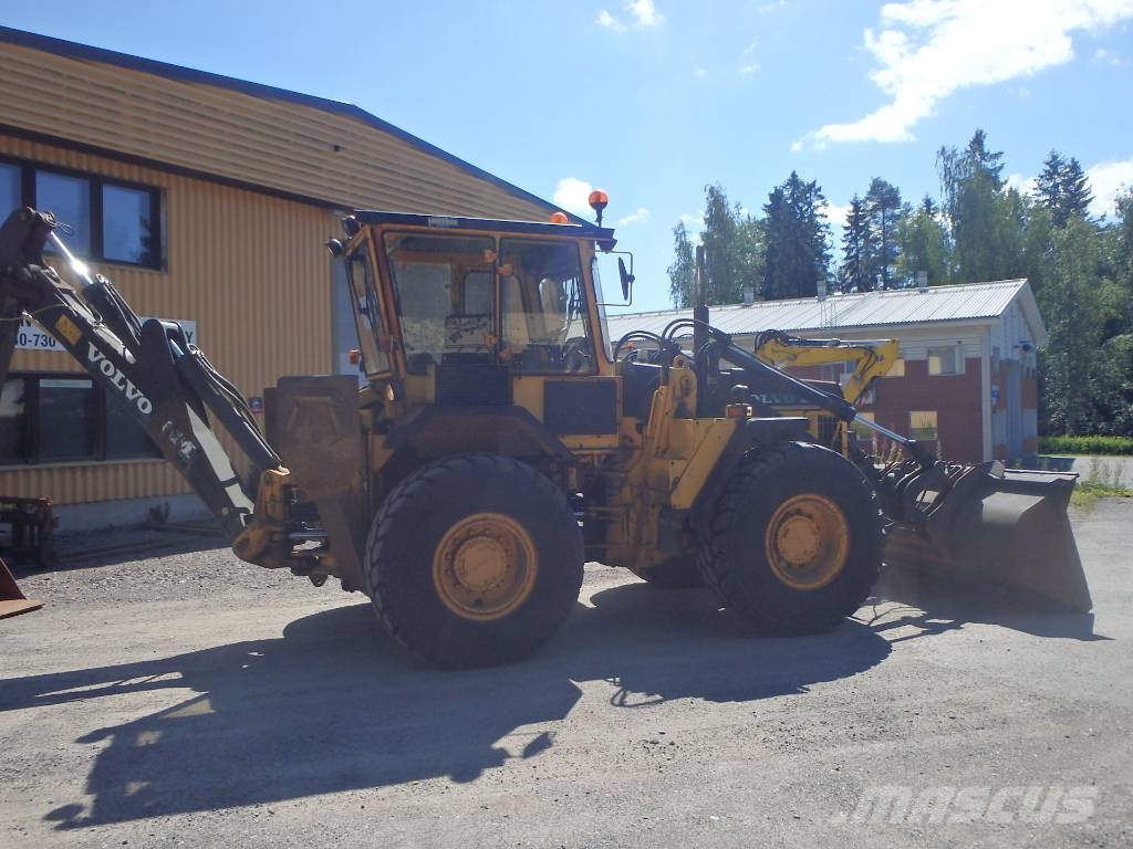 Volvo BM 6300 4x4 Retrocargadoras