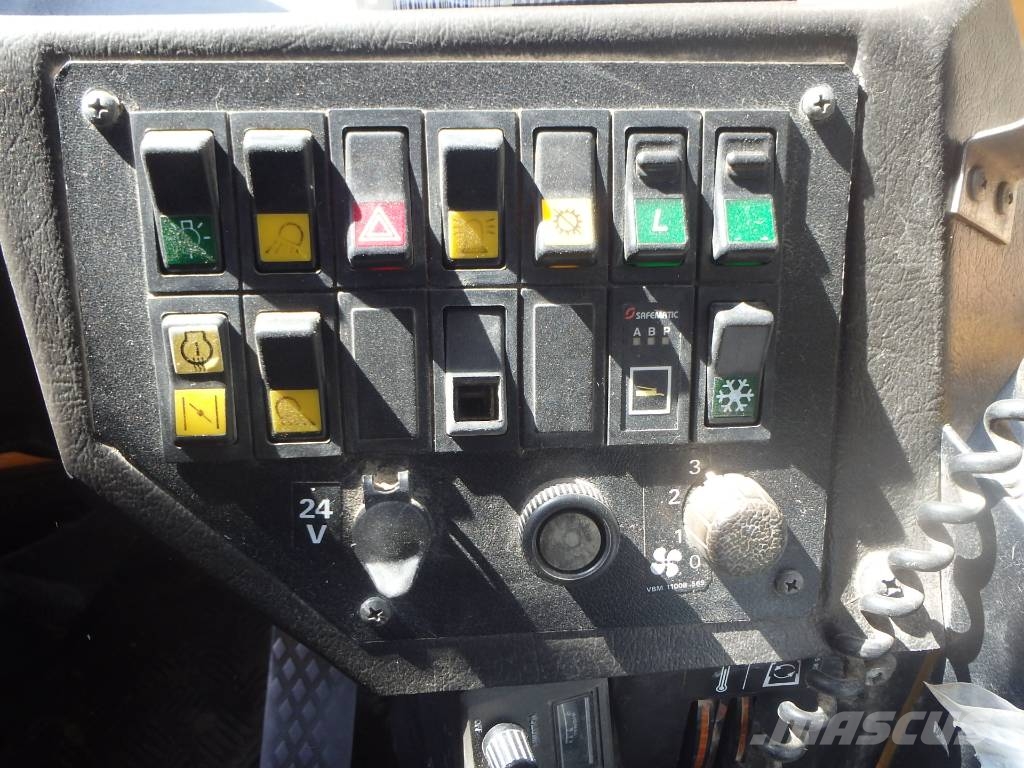 Volvo BM 6300 4x4 Retrocargadoras
