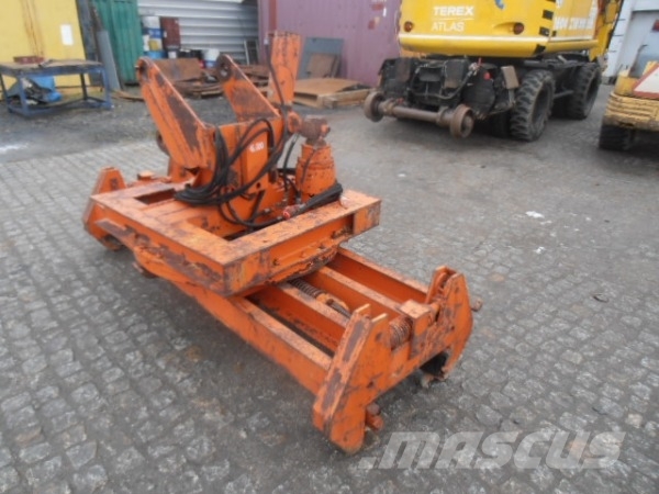 Chwytak HYDRAULICZNY DO PODKŁADÓW KOLEJOWYCH Schienen Wartung