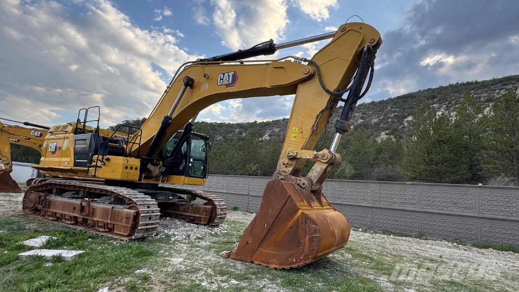 CAT 374 Rupsgraafmachines