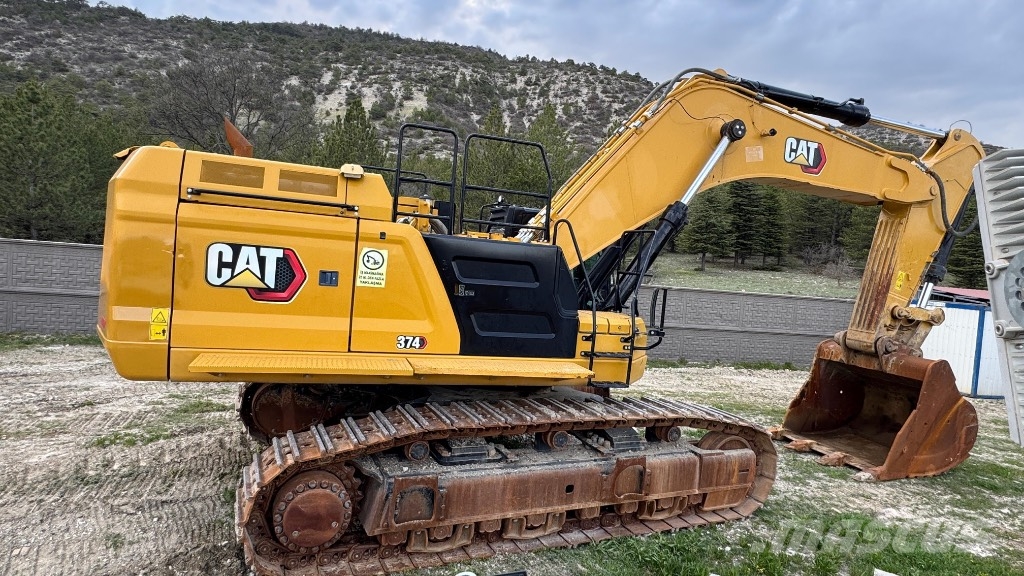 CAT 374 Rupsgraafmachines