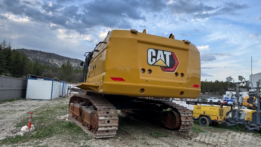 CAT 374 Rupsgraafmachines