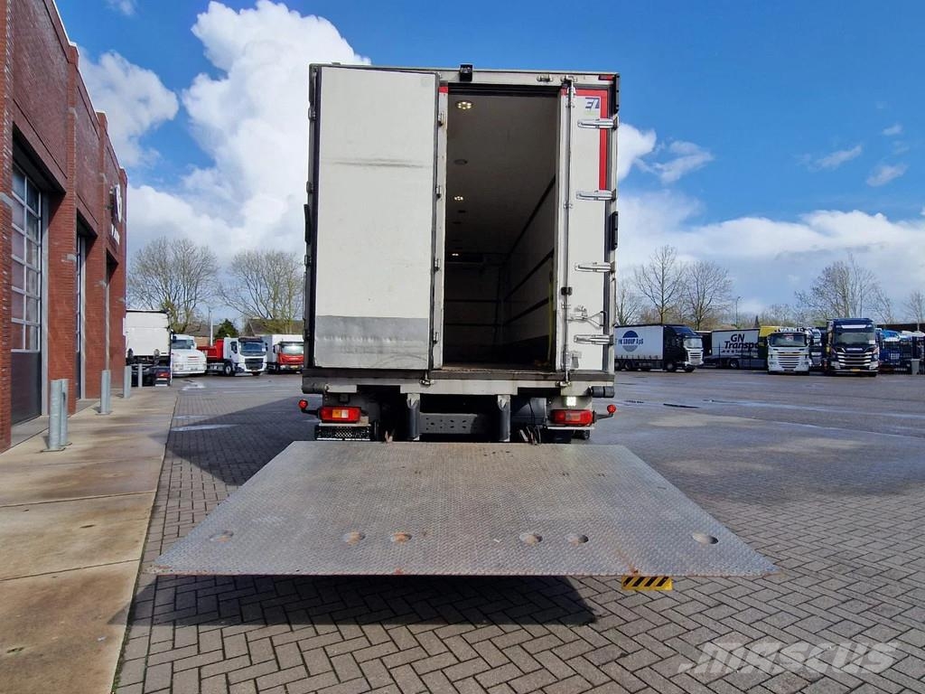 Volvo FM 330 4x2 - Carrier Supra 1250 MT - Loadlift - Fu Kühlkoffer