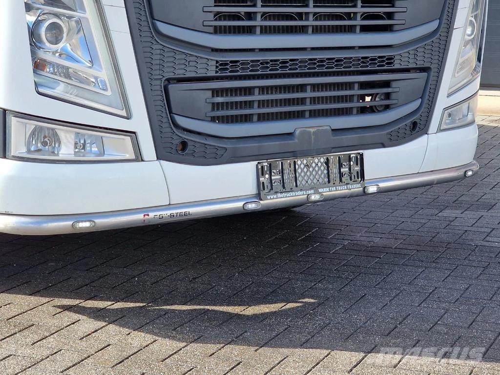 Volvo FM 330 4x2 - Carrier Supra 1250 MT - Loadlift - Fu Kühlkoffer