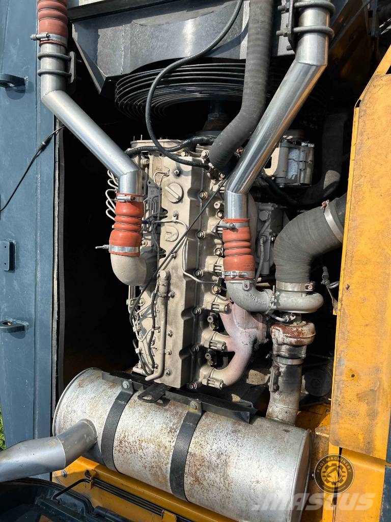 Hyundai 305LC-9T Escavadoras de rastos