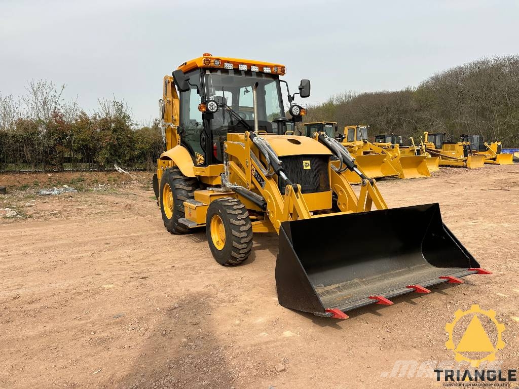 JCB 3 CX Ekskavatori-iekrāvēji