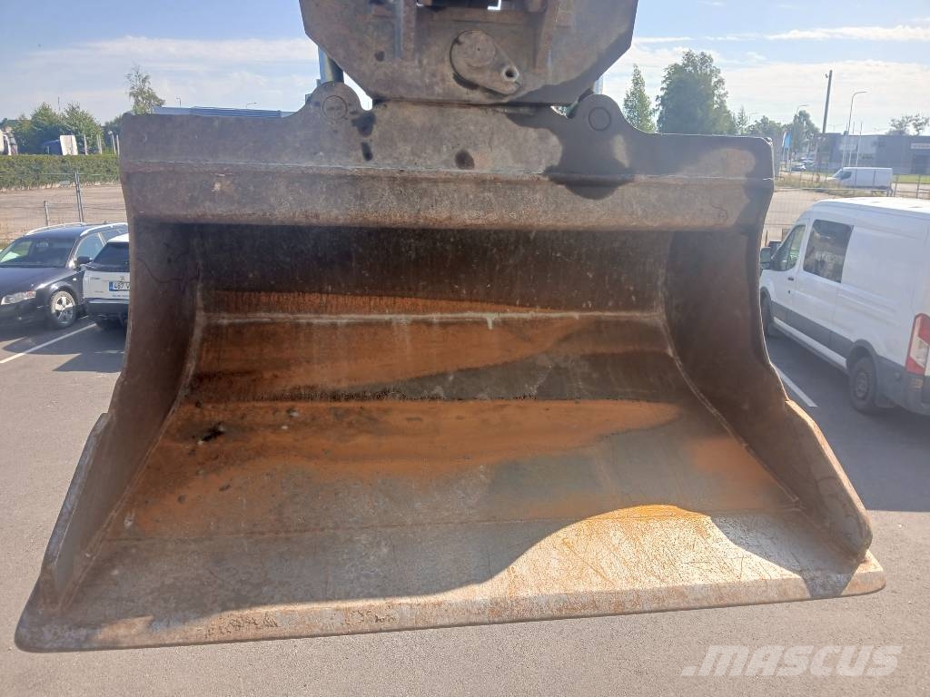 JCB JS 200 LC Excavadoras sobre orugas