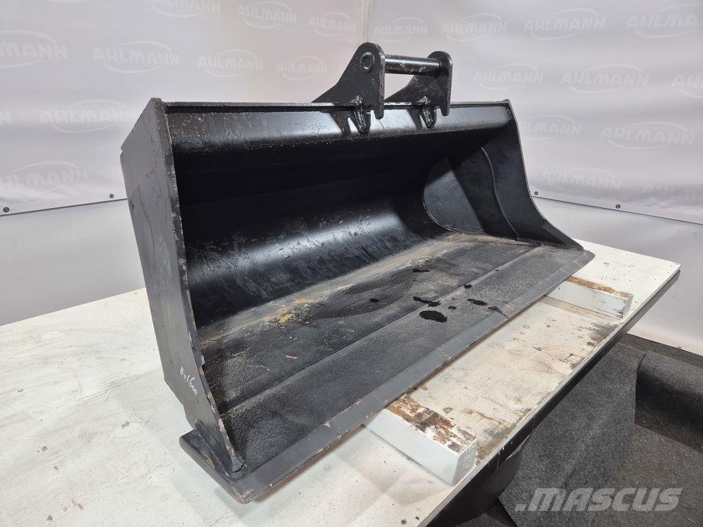  S45 Slotenbak Engcon schuine achterzijde دلاء
