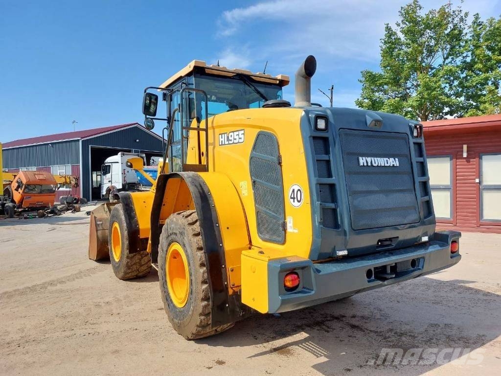Hyundai HL 955 لوادر بعجل