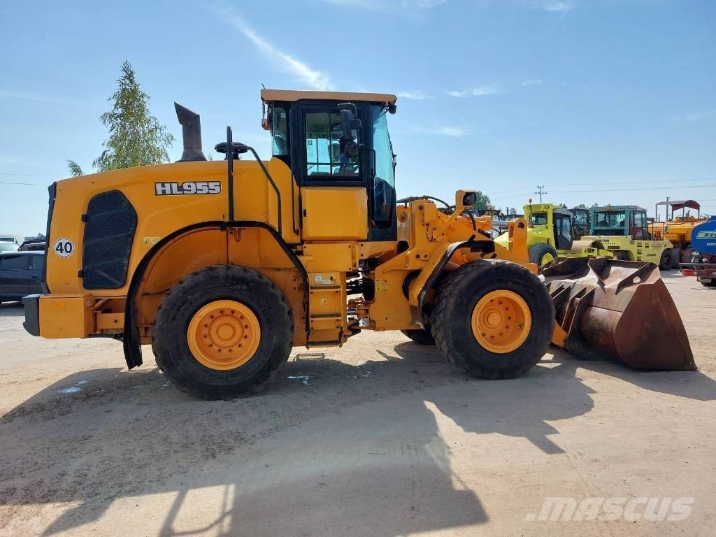 Hyundai HL 955 لوادر بعجل