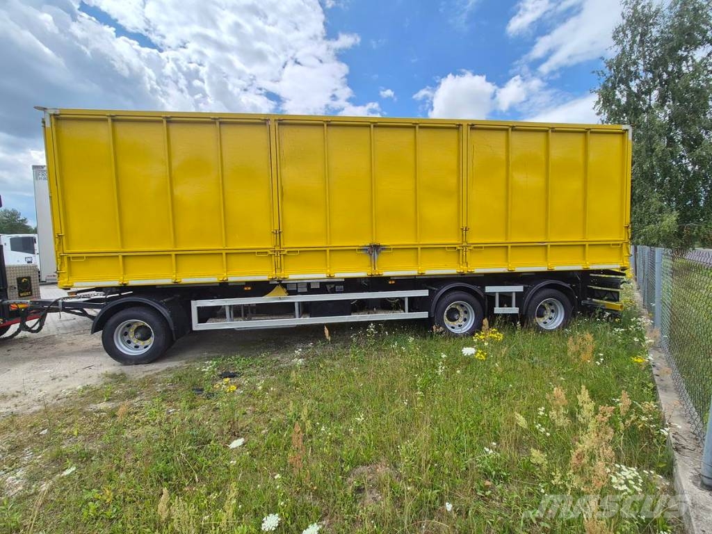 Volvo FMX540 6x6 / 34 tho. km/ WUST SMC-812 wood chipper ماكينات تقطيع أخشاب الحراجة