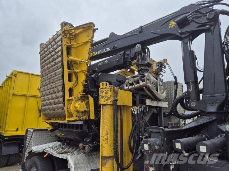 Volvo FMX540 6x6 / 34 tho. km/ WUST SMC-812 wood chipper ماكينات تقطيع أخشاب الحراجة