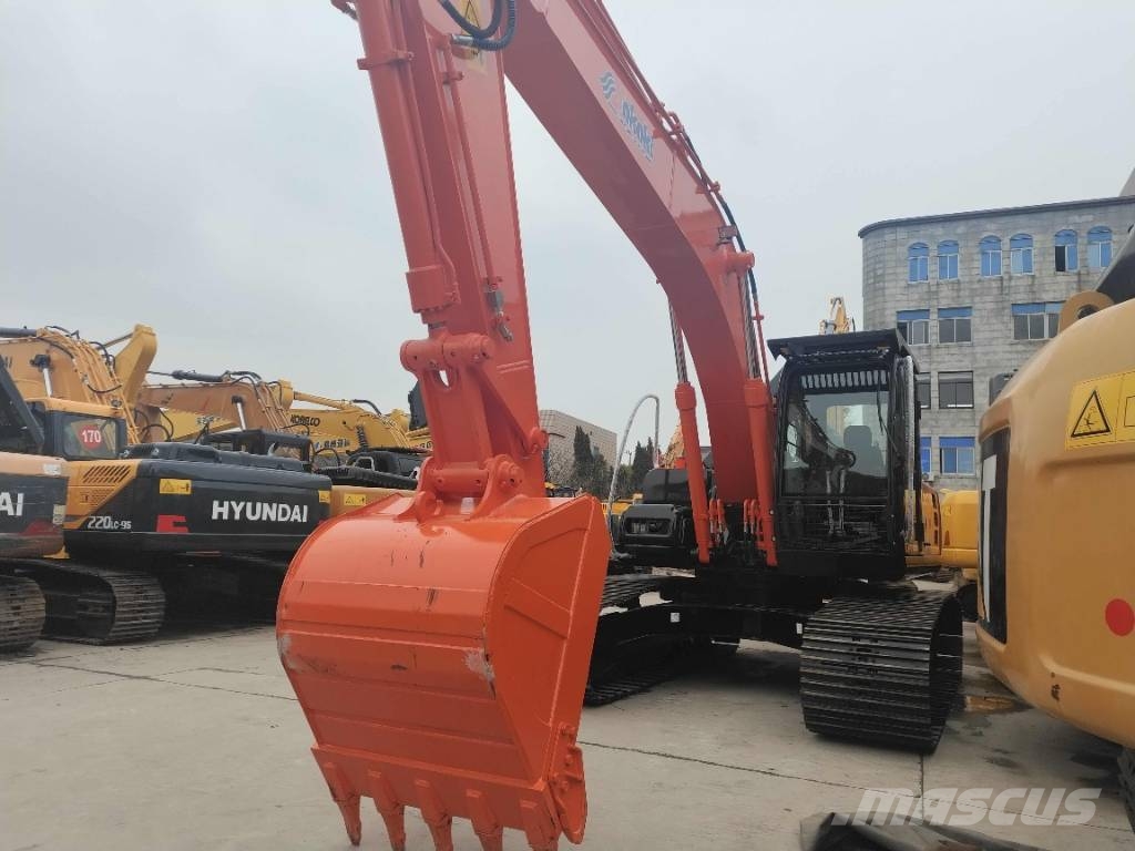 Hitachi ZX 200 Εκσκαφείς με ερπύστριες