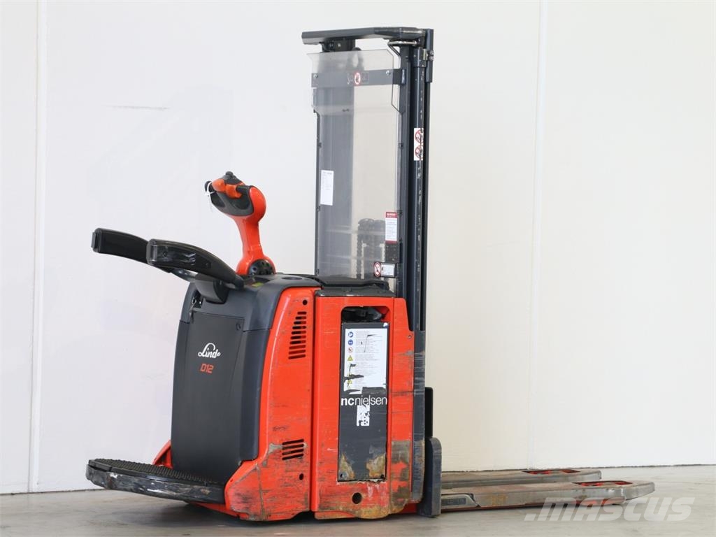Linde D12AP/133-01 Pedestrian stacker