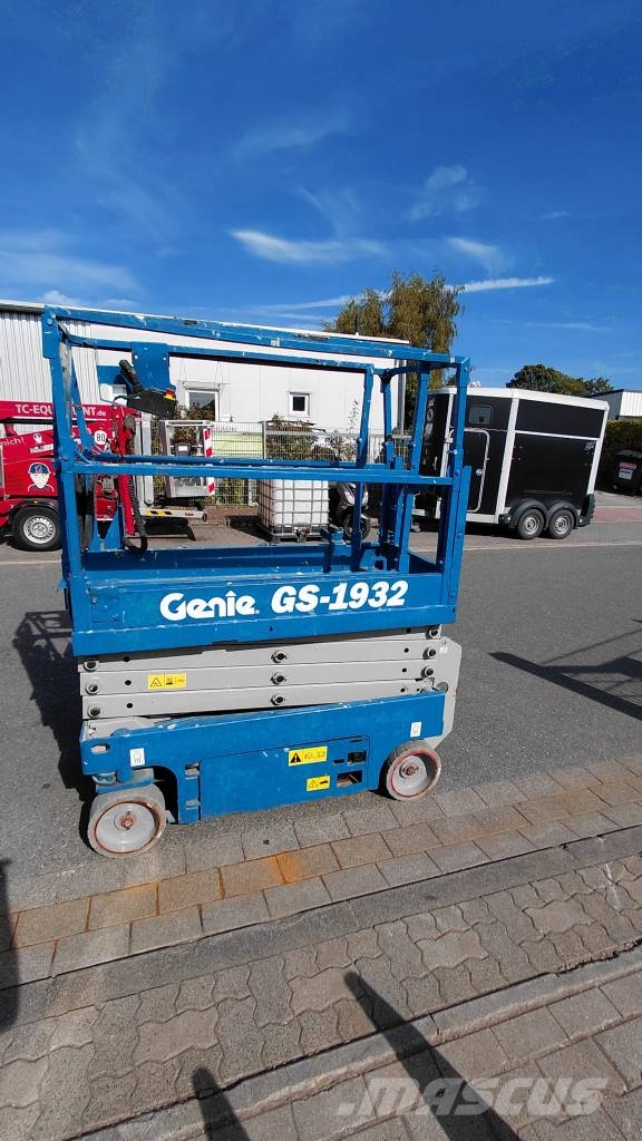 Genie GS 1932 Scheren-Arbeitsbühnen