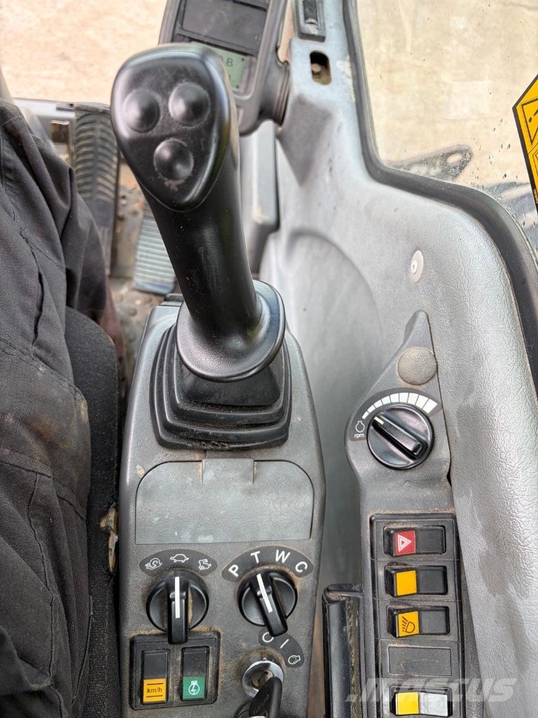 Volvo EW 140 B Bageri točkaši