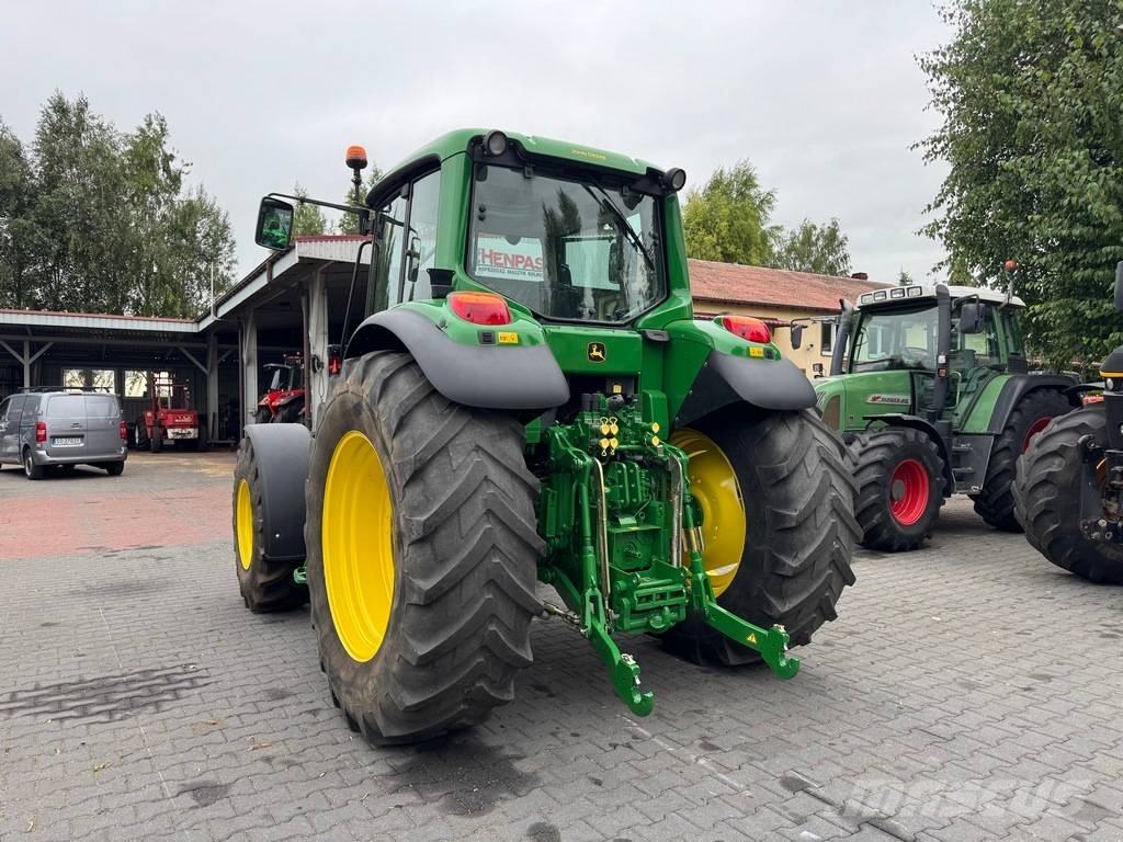 John Deere 6534 الجرارات