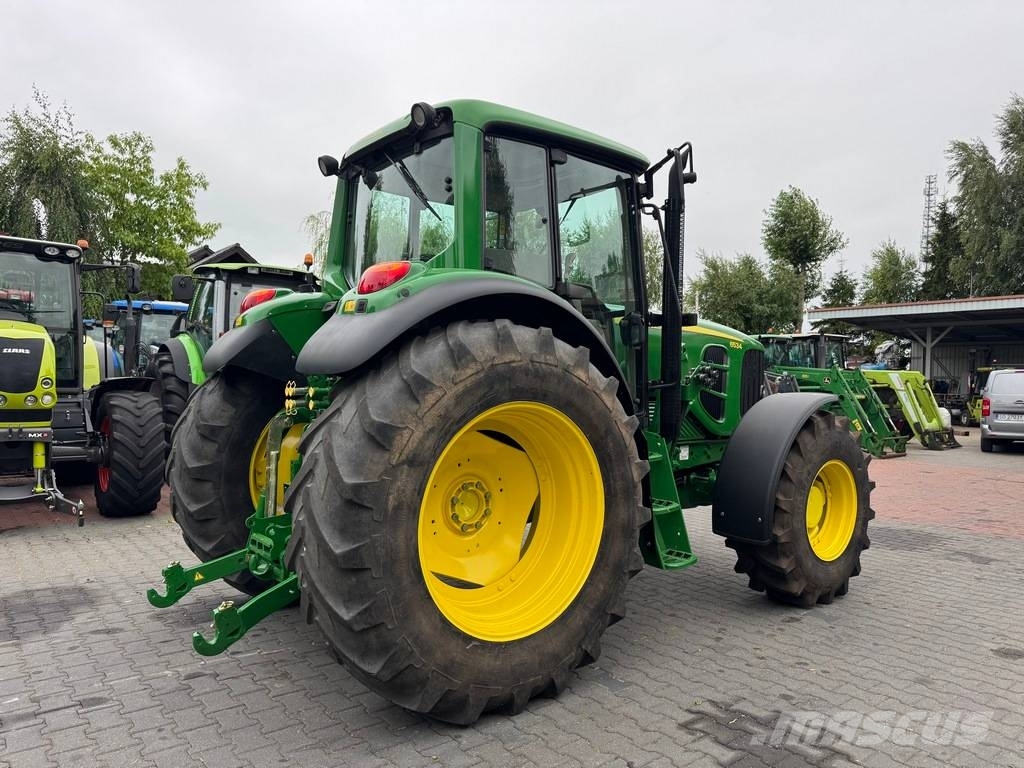 John Deere 6534 الجرارات