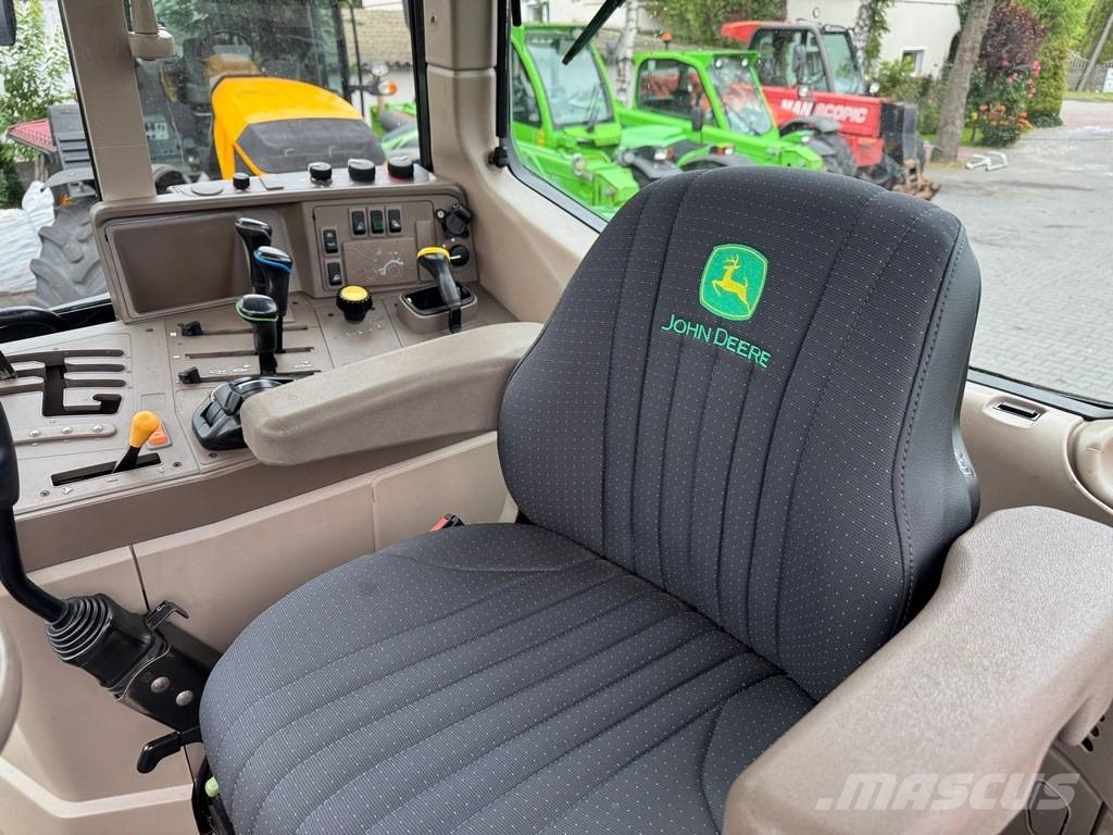 John Deere 6534 الجرارات