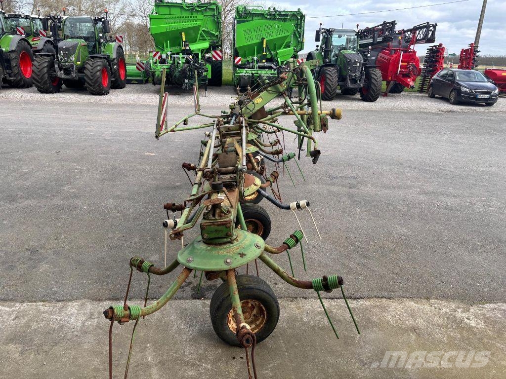 Krone Kw 8.82 Rastrilladoras y rastrilladoras giratorias