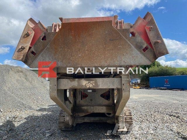 Sandvik QJ341 Jaw Crusher (Fire Damaged For Breaking) Mobile Brecher