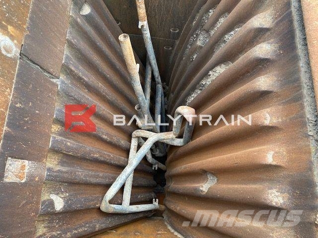 Sandvik QJ341 Jaw Crusher (Fire Damaged For Breaking) Mobile Brecher