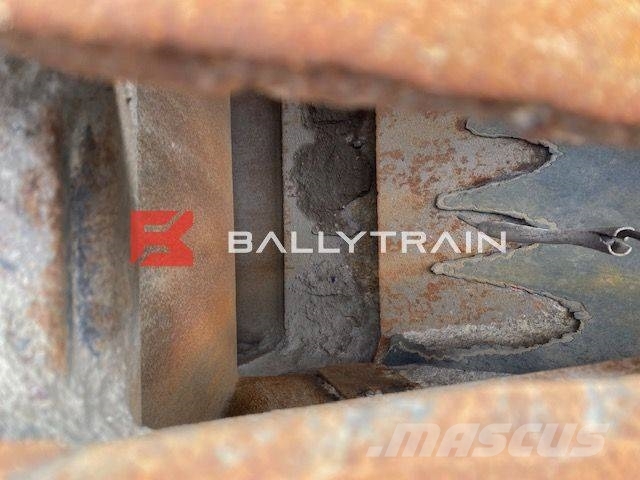Sandvik QJ341 Jaw Crusher (Fire Damaged For Breaking) Mobile Brecher