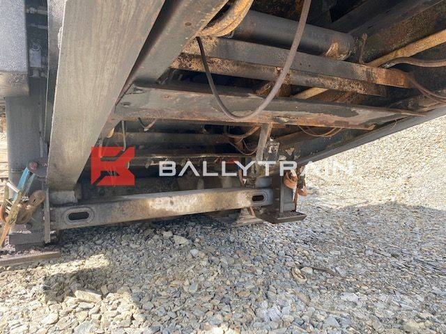 Sandvik QJ341 Jaw Crusher (Fire Damaged For Breaking) Mobile Brecher