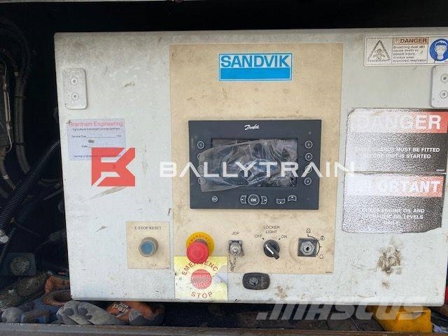 Sandvik QJ341 Jaw Crusher (Fire Damaged For Breaking) Mobile Brecher