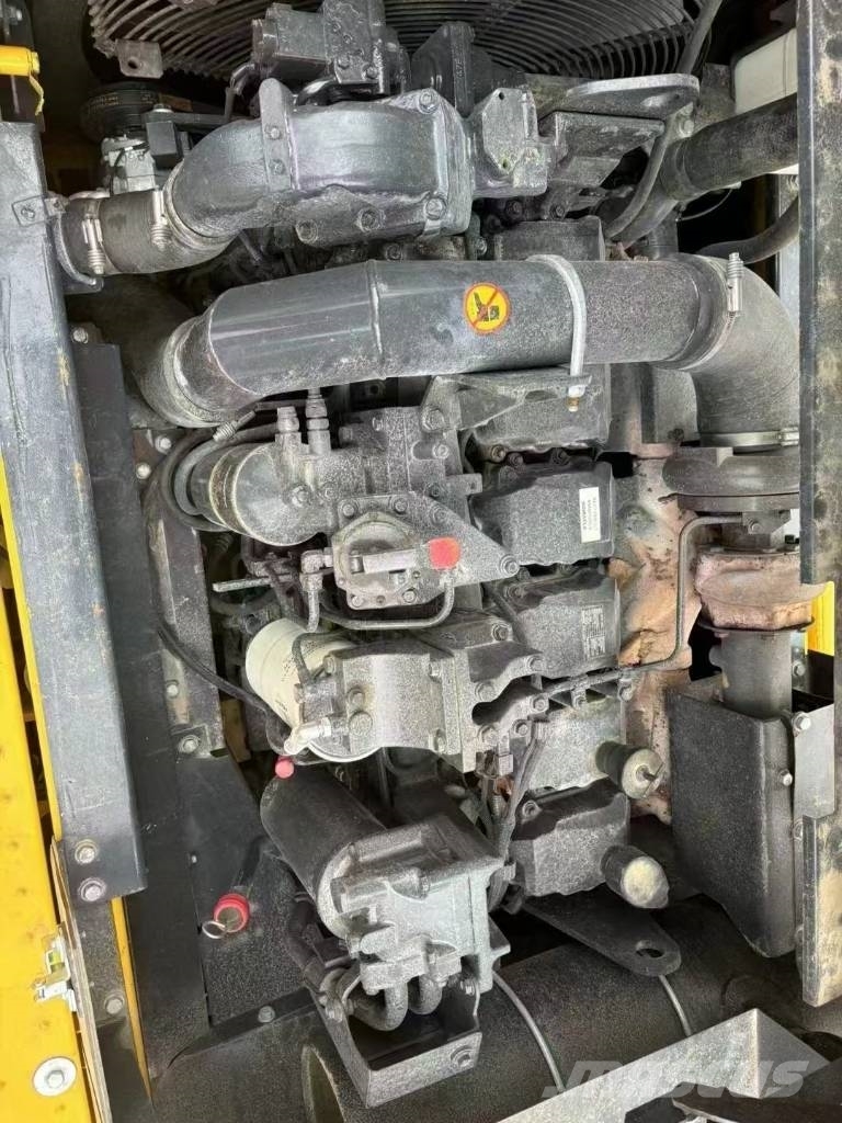 Komatsu 400-8R Escavadeiras de esteiras