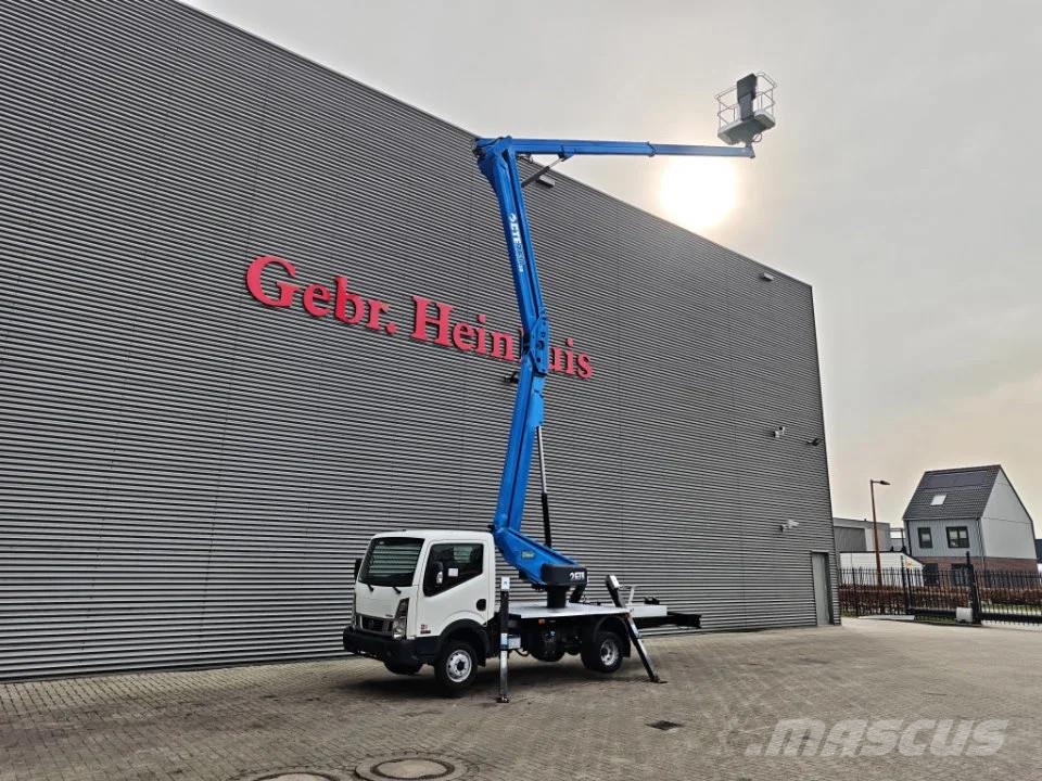 Nissan Cabstar 35.13 NT400 CTE ZED 20.3 Easy Auto hoogwerkers