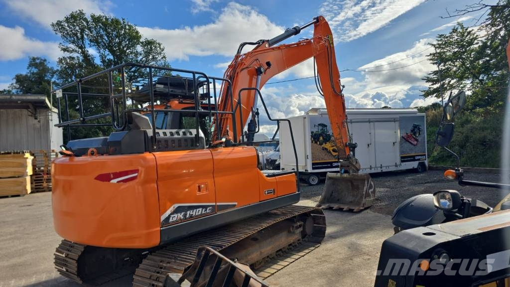 Doosan DX 140 LC Lánctalpas kotrók