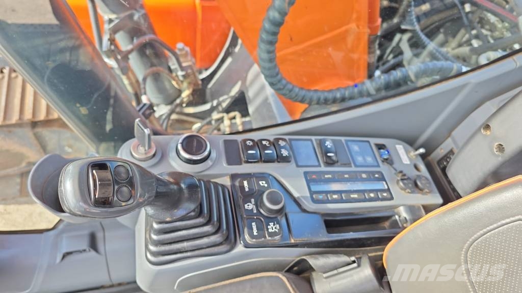 Doosan DX 140 LC Lánctalpas kotrók