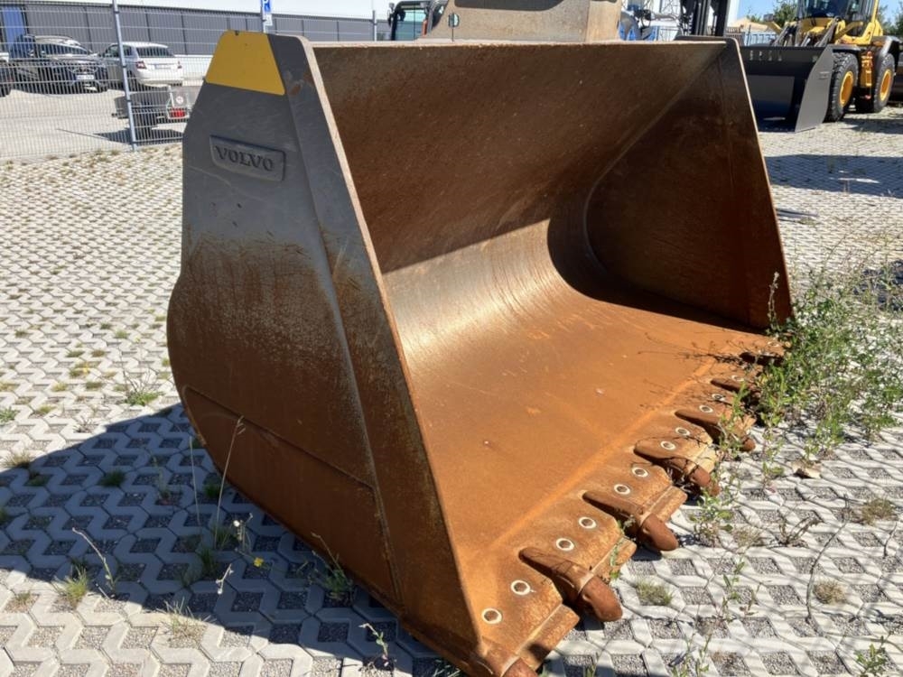 Volvo Schaufel mit Zähnen - Festanbau Cucharones