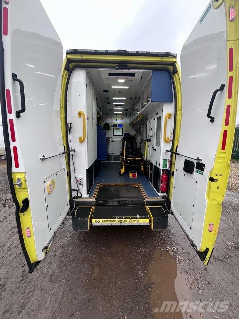 Fiat Ducato A&E Fiat Ducato A&E Ambulance with Stryker Ambulancias