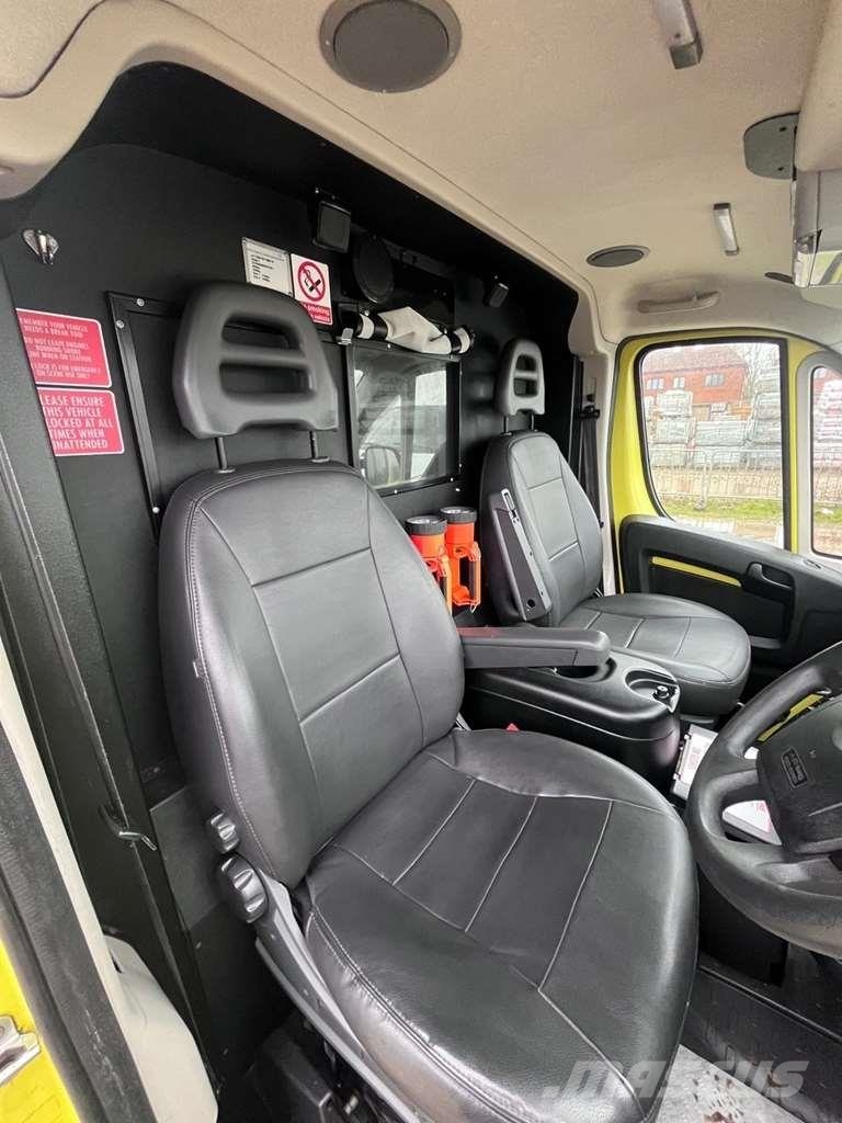 Fiat Ducato A&E Fiat Ducato A&E Ambulance with Stryker Ambulancias