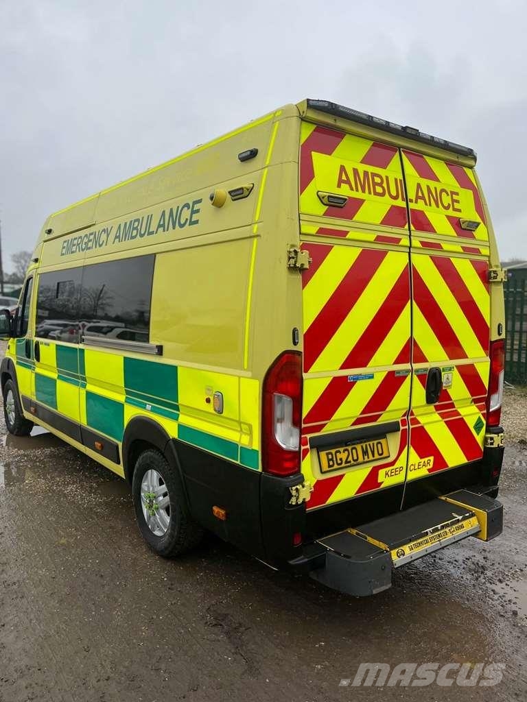 Fiat Ducato A&E Fiat Ducato A&E Ambulance with Stryker Ambulancias